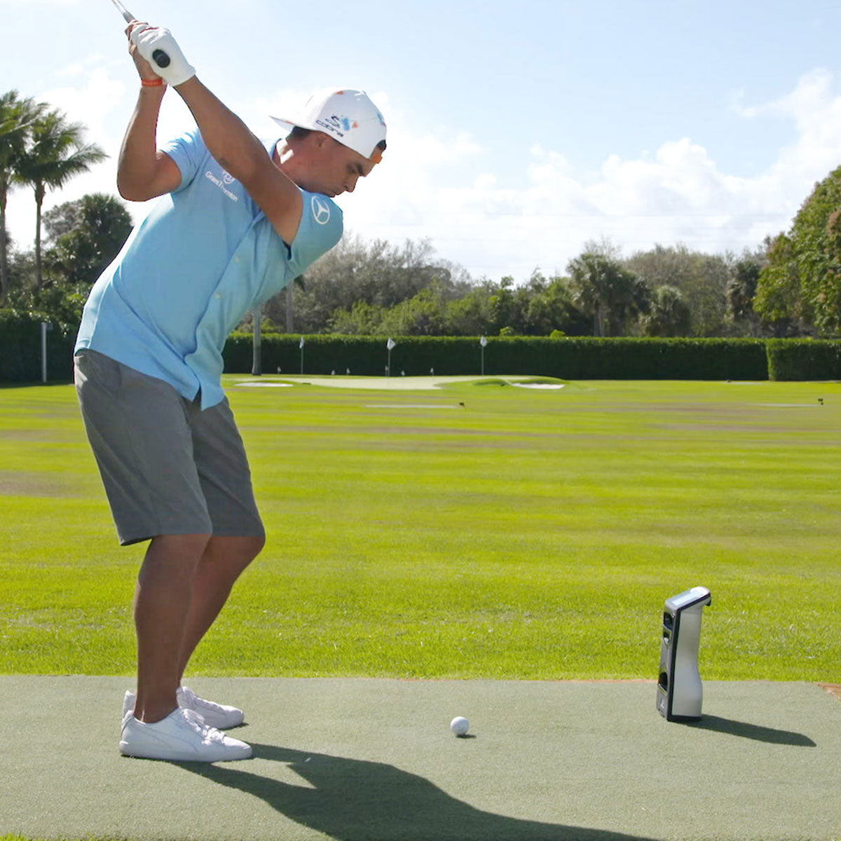 Foresight GCQuad Golf Launch Monitor with Carl's Place Pro Enclosure Home Golf Studio Package