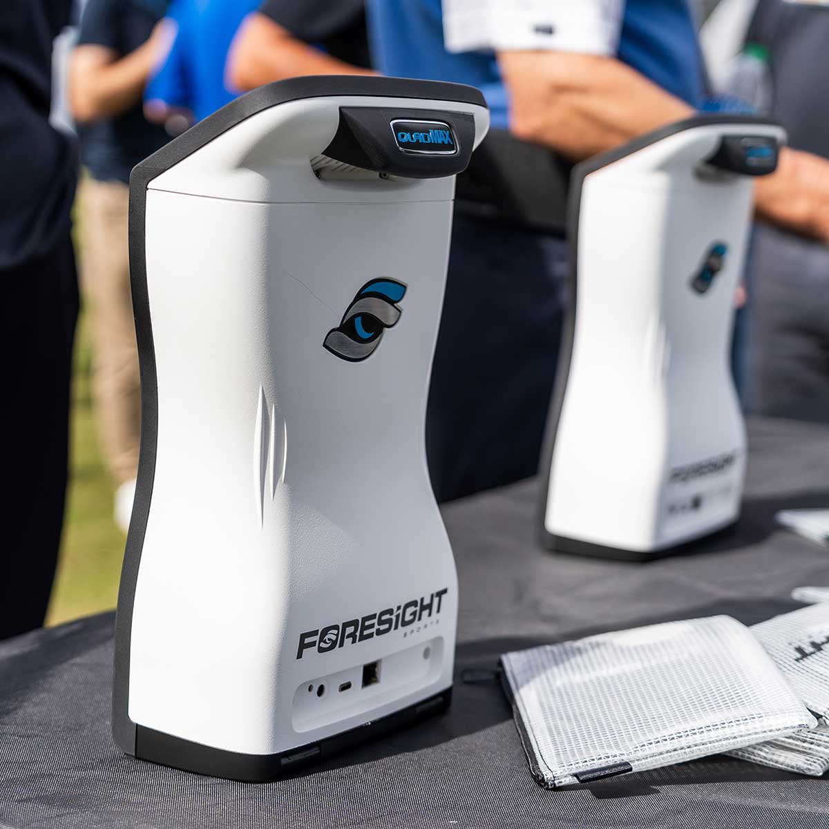 Foresight QuadMAX SportScreen Vanish LITE Hybrid-Retractable Golf Studio Complete Package | Home Golf Simulator Studio with Impact Screen, Enclosure, Hitting Mat, Putting Turf & Projector
