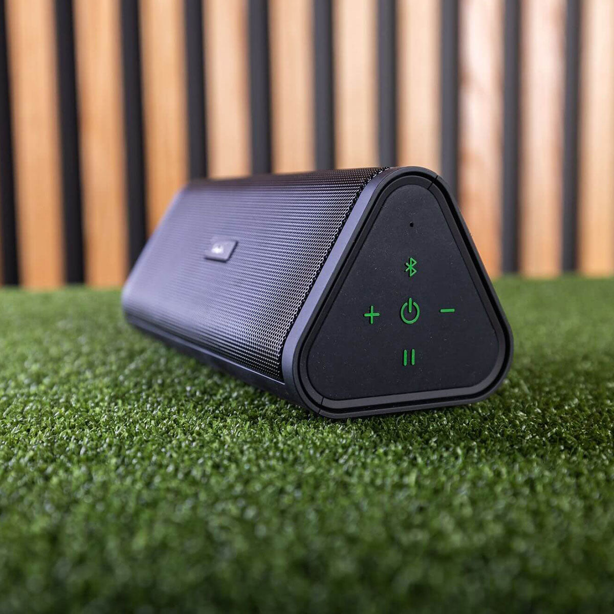 Swing Logic SLX HYBRID Pro Mobile Launch Monitor & GPS Speaker